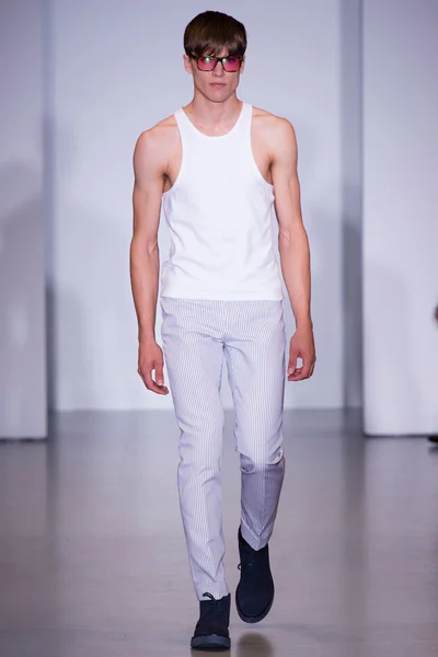 Look 34